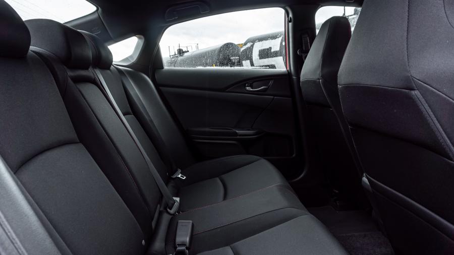 Интерьер Honda Civic Si Sedan (FC) 2019 года  (NA) (фото 30 из 43)